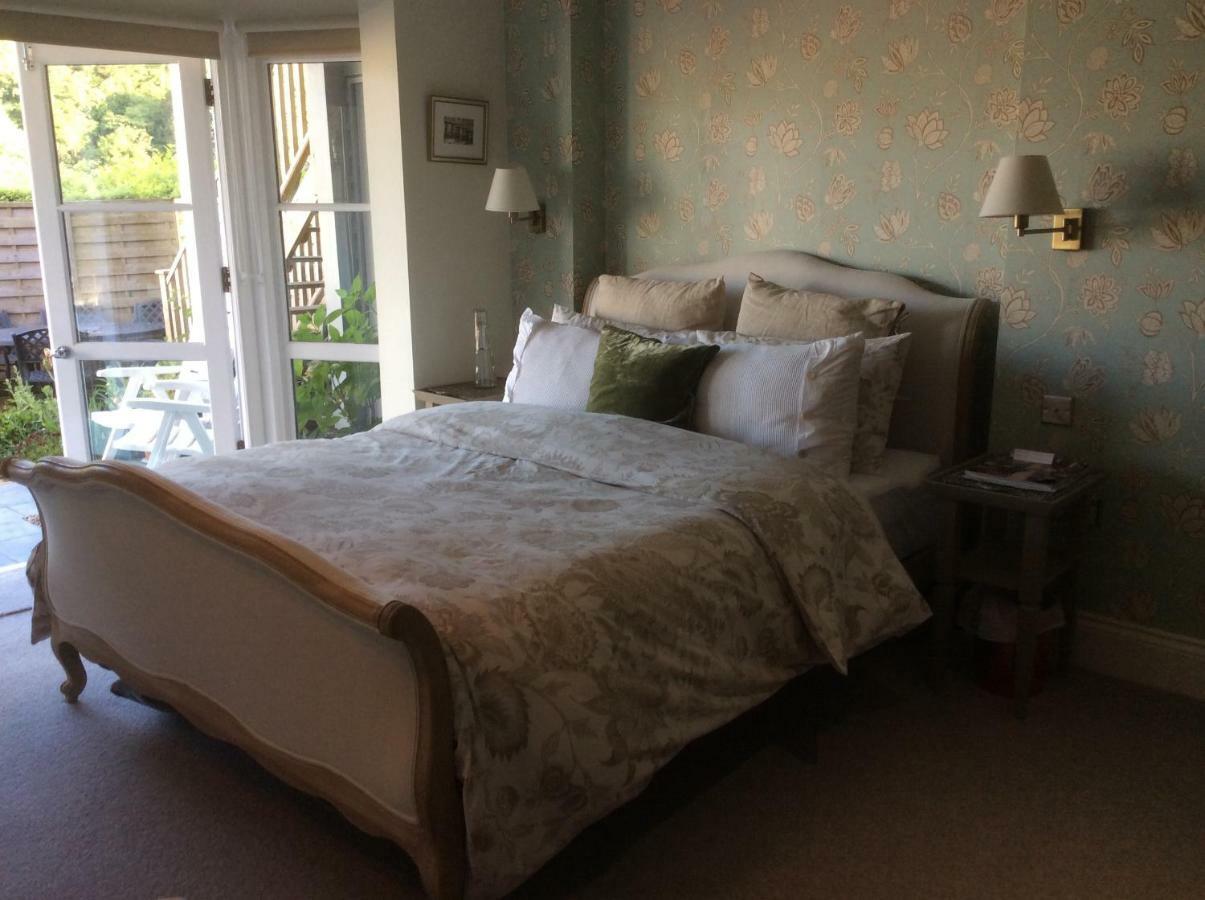 Compass Rose Bed & Breakfast Dartmouth Dış mekan fotoğraf